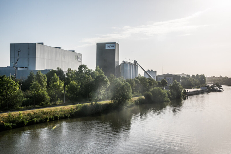 Un transport durable via notre propre quai en bord de Lys