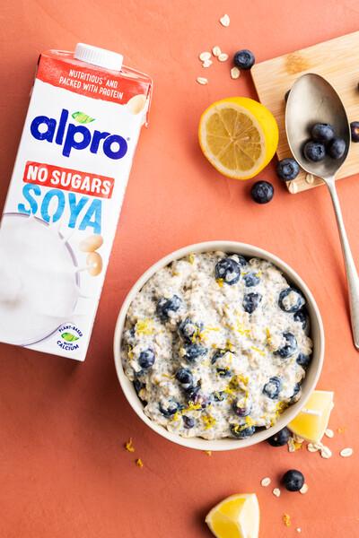 Овесена закуска с Лимон и Боровинки