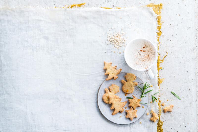 スパイスラテとクリスマスビスケット