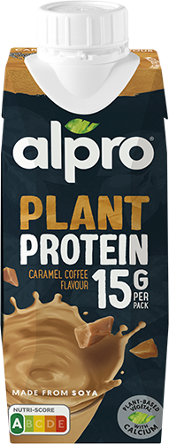 Bebida de proteína de café e caramelo