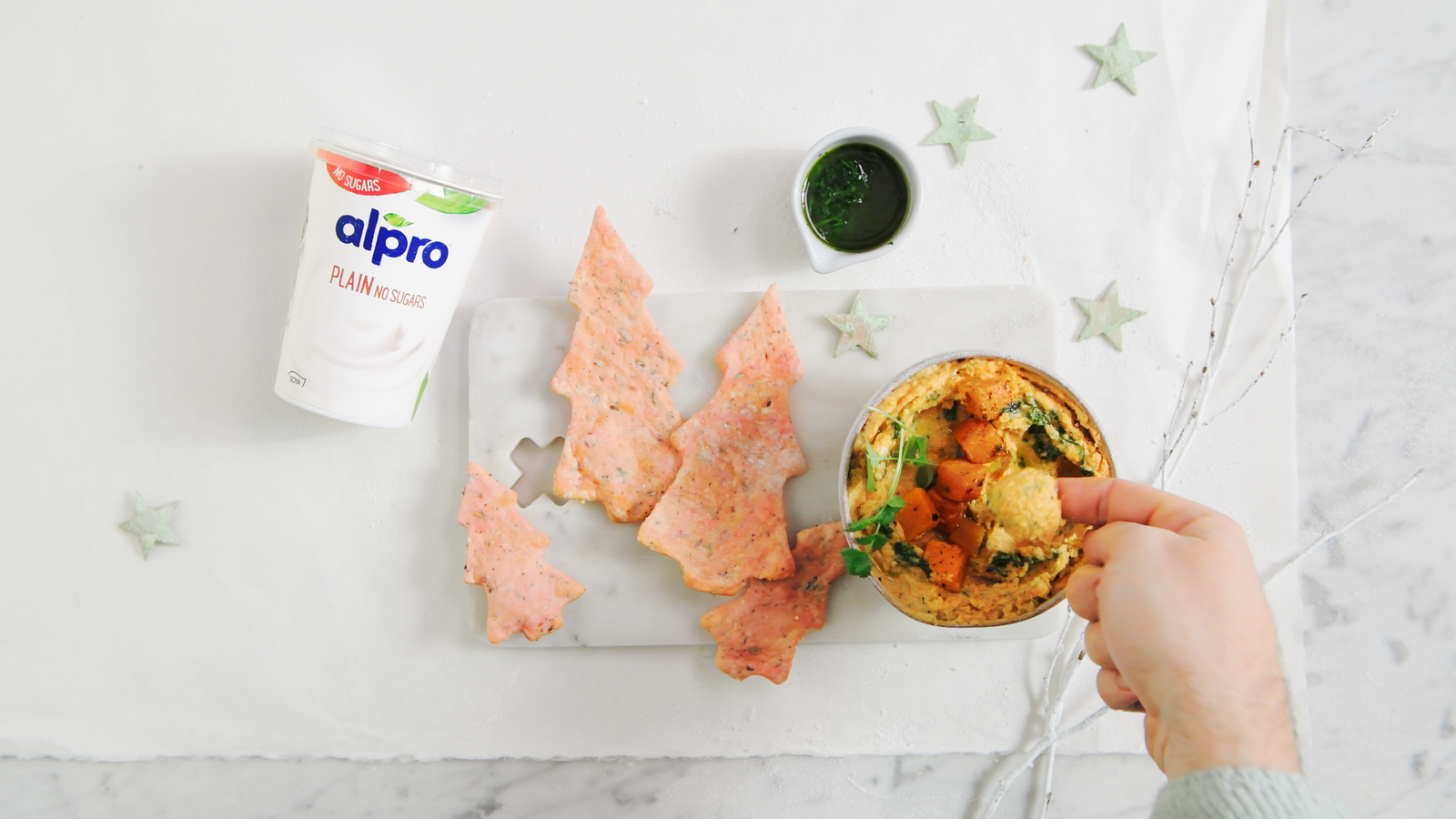 Ho ho hummus with Christmas crackers